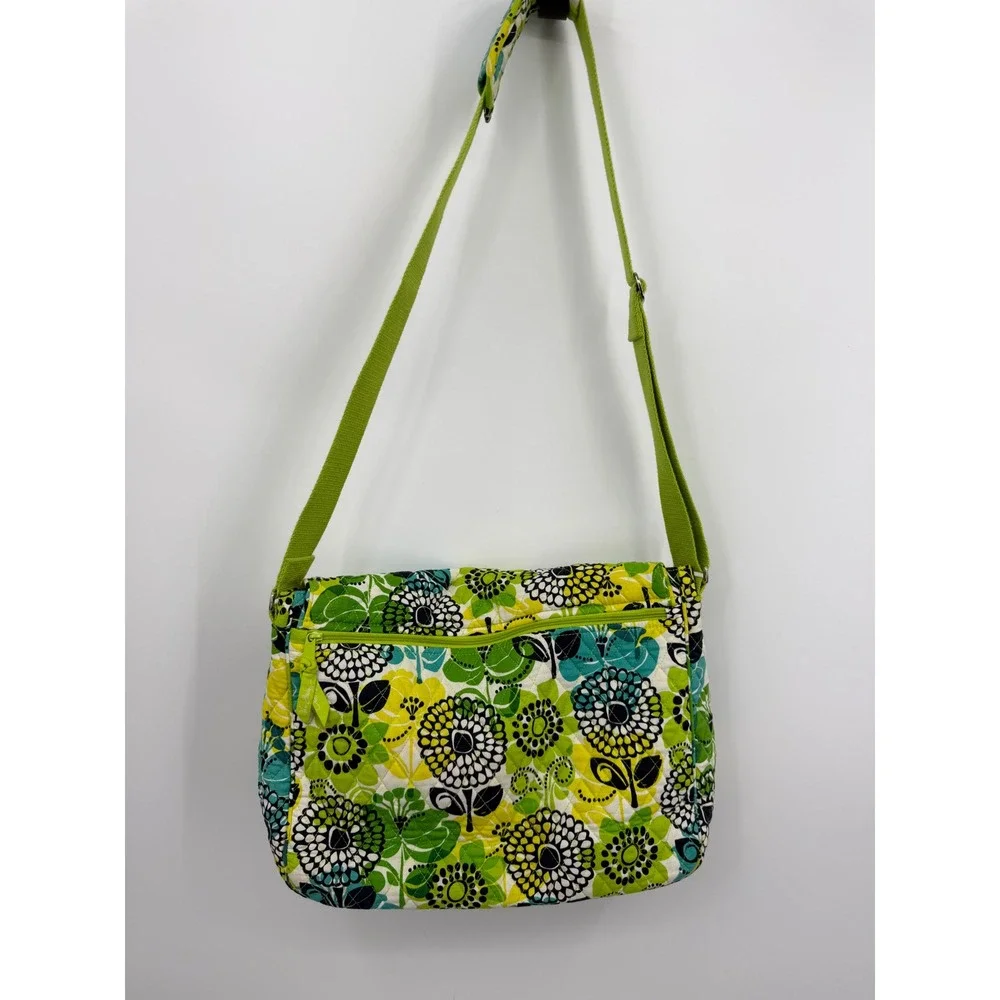 Vera Bradley Lime's Up Messenger‎ laptop Bag Green Floral Quilted Crossbody